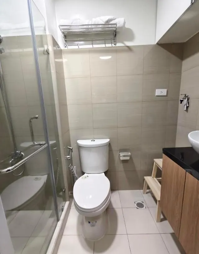 Apartment Staycation Near Mall Of Asia, Condotel With King Bed Manila
