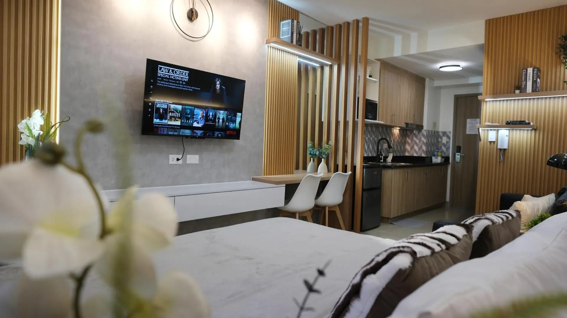 Staycation Near Mall Of Asia, Condotel With King Bed Manila 0*,  Filippinerne